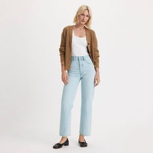 Levi’s Light Wash Ribcage Straight Jeans size 27